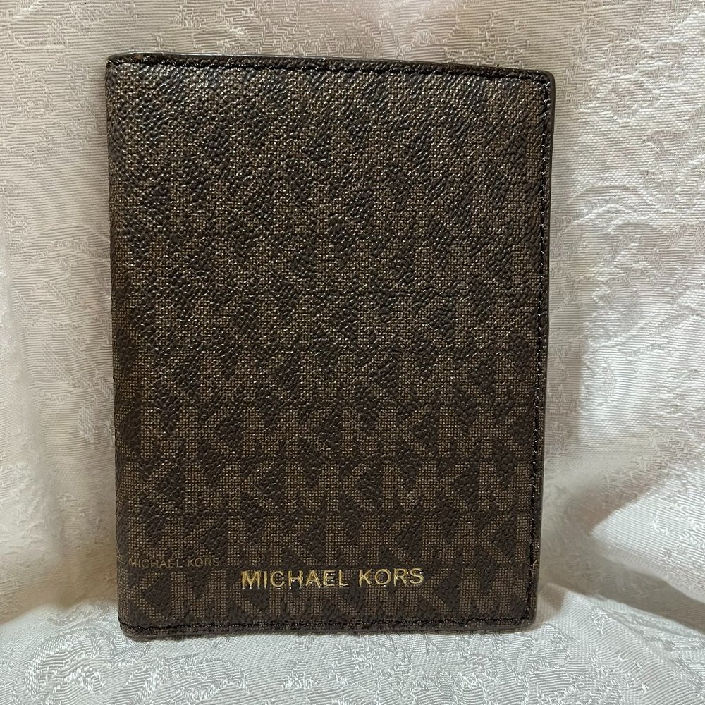 Michael Kors Bedford Travel Passport Wallet